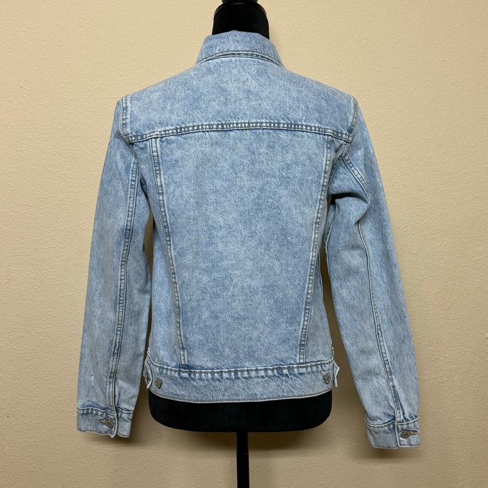Old Navy jacket women small 100% cotton light wash distressed jean denim blue - Picture 2 of 9